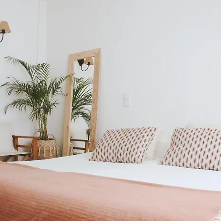 Vila Vale Guest House - Surf & Yoga Charneca  Exterior photo